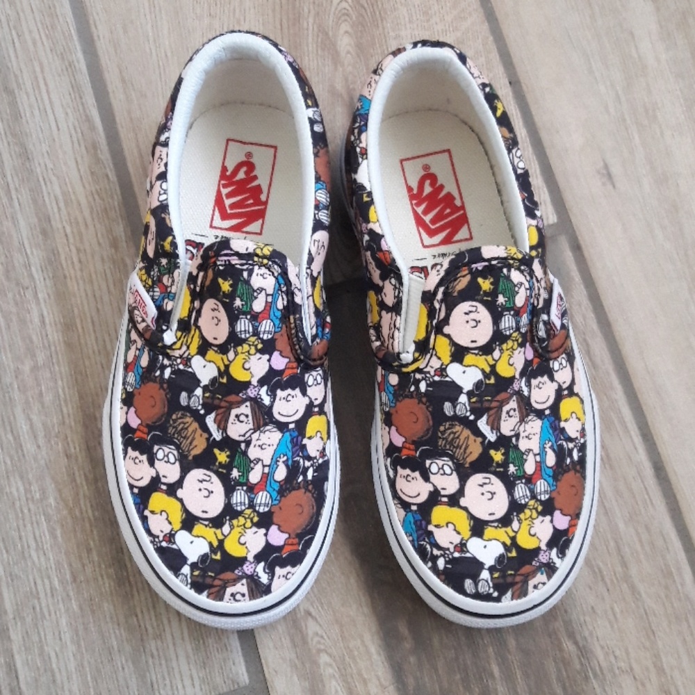 Vans peanuts unisex NWOT